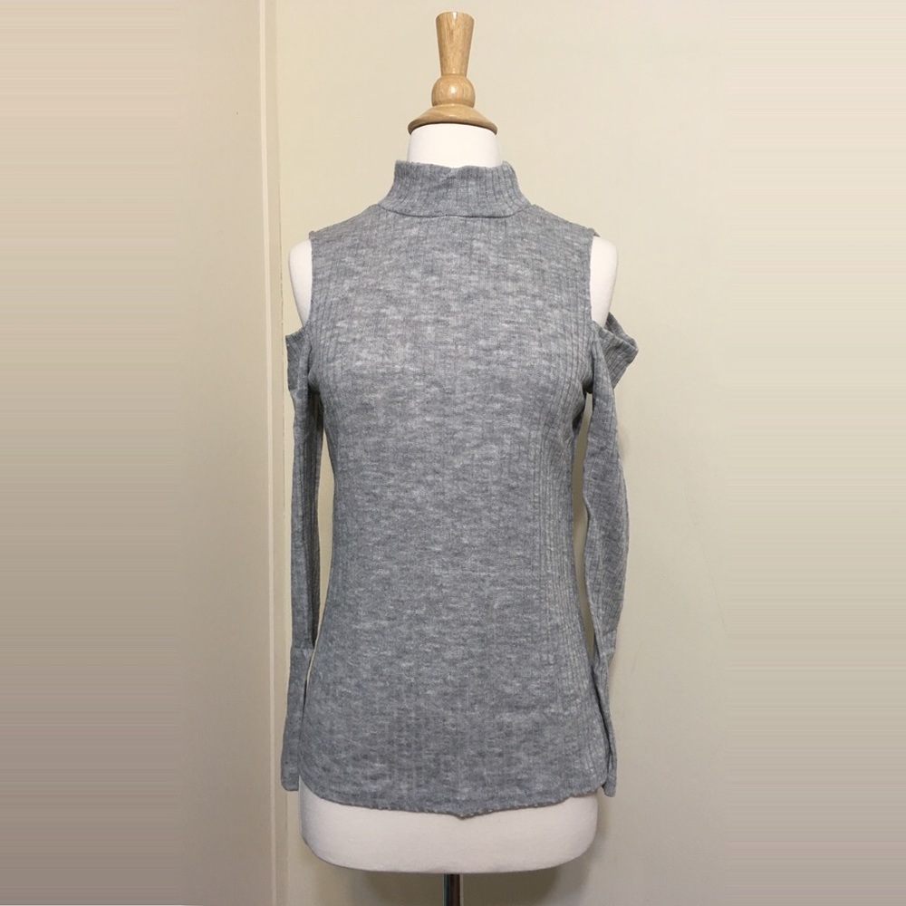 Cold Shoulder Stretchy Ribbed Knit Sweater Top - Picture 4 of 6